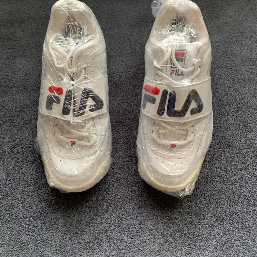 Fila Disruptor II Premium Strap Sneakers – White/Navy/Red – Women’s 7.5 - Picture 7 of 8